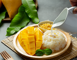 Mango Sticky Rice 320x250 1